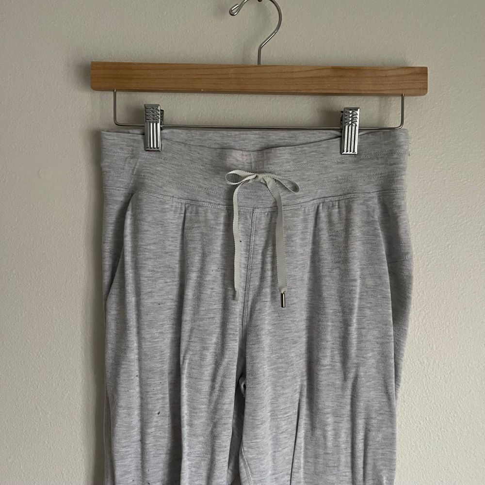 Lululemon 4 Warm Down Jogger Soft Touch Heathered Core Ultra Light Grey W5CGIS - Picture 5 of 12